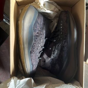 Yeezy Boost 380 kids size 4.5. New. Never worn.